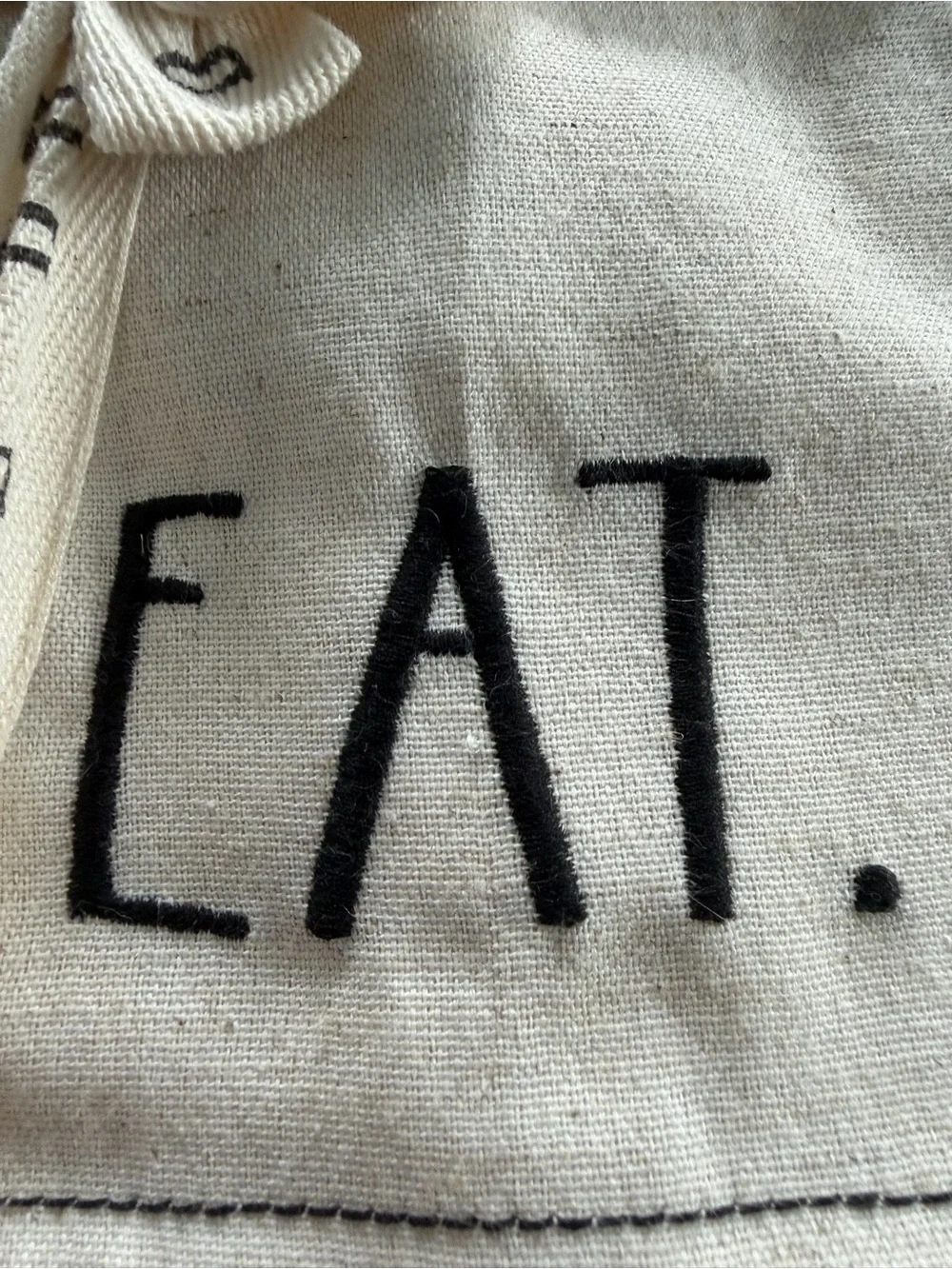 Rae Dunn Set of 4 Embroidered  Napkins